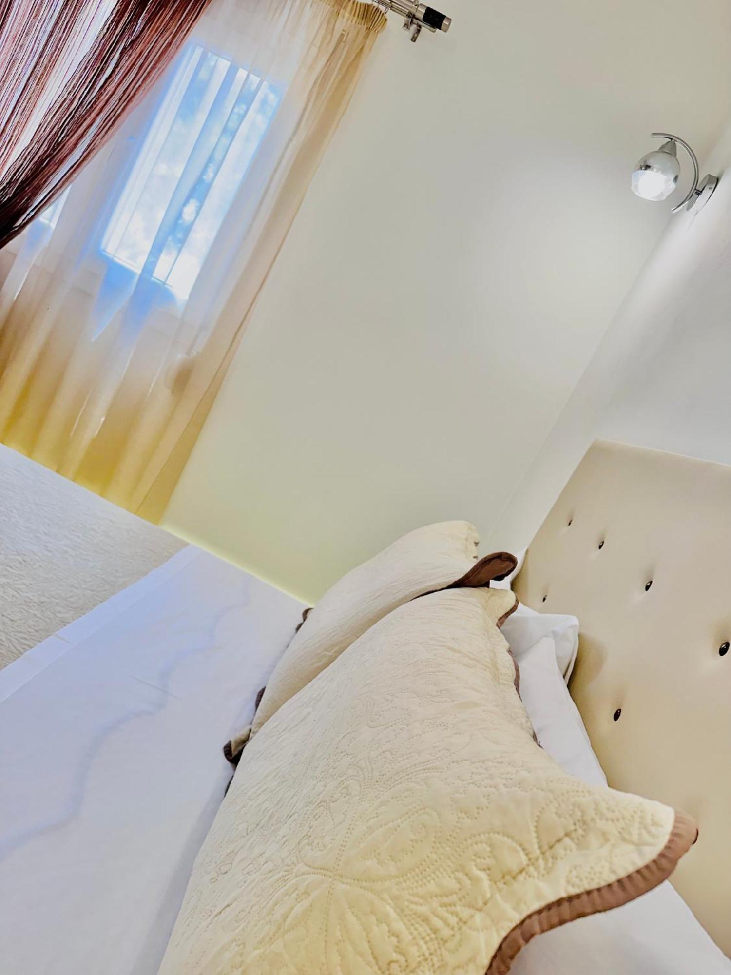 Xrysanthis Home Emporio  Bagian luar foto