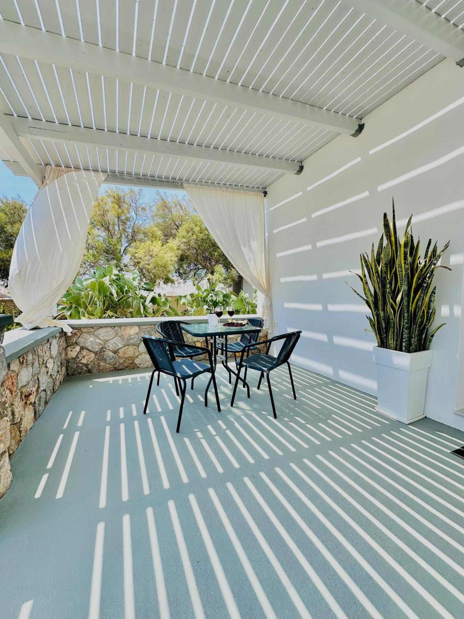 Xrysanthis Home Emporio  Bagian luar foto